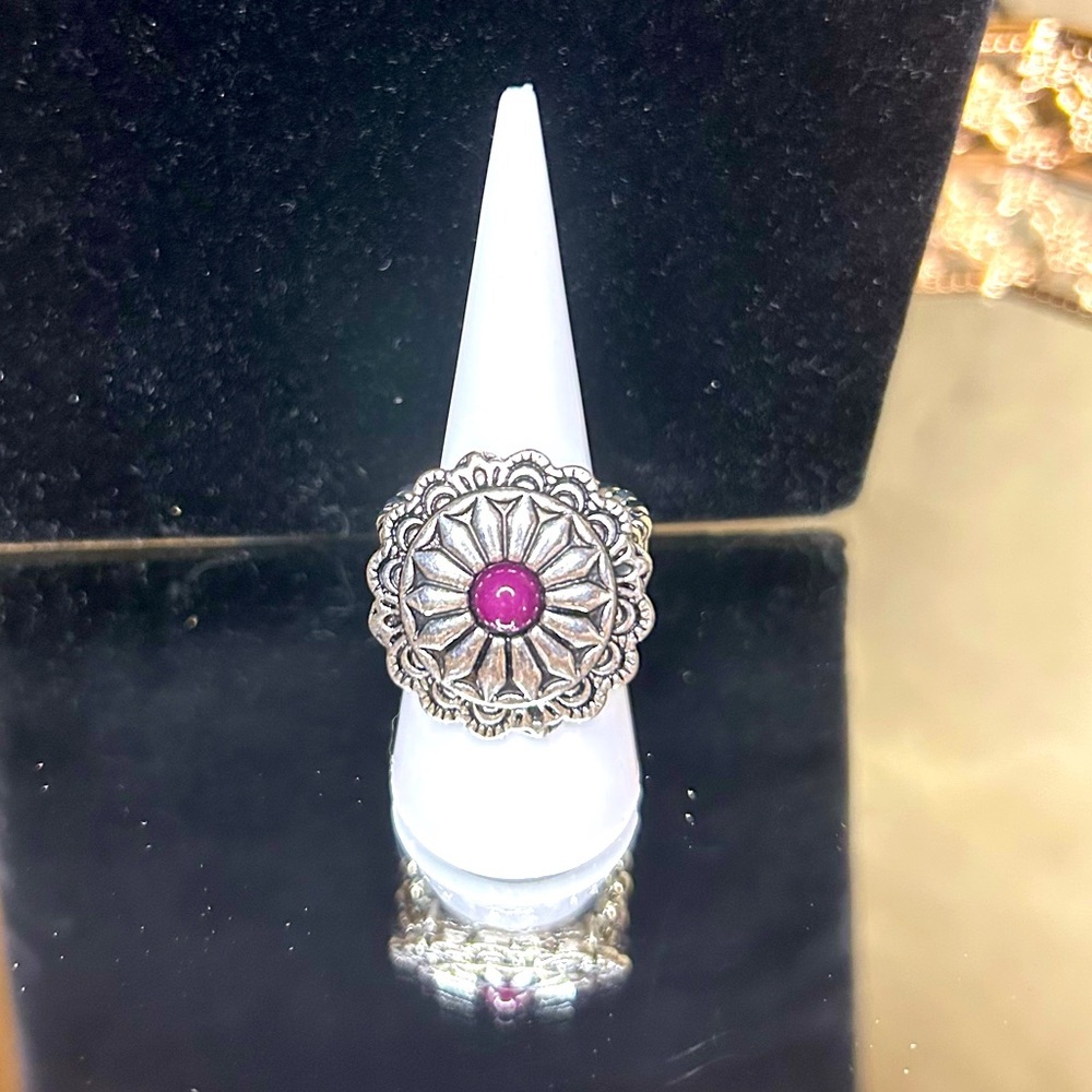 Silver Tone and Purple Floral Stretch Ring